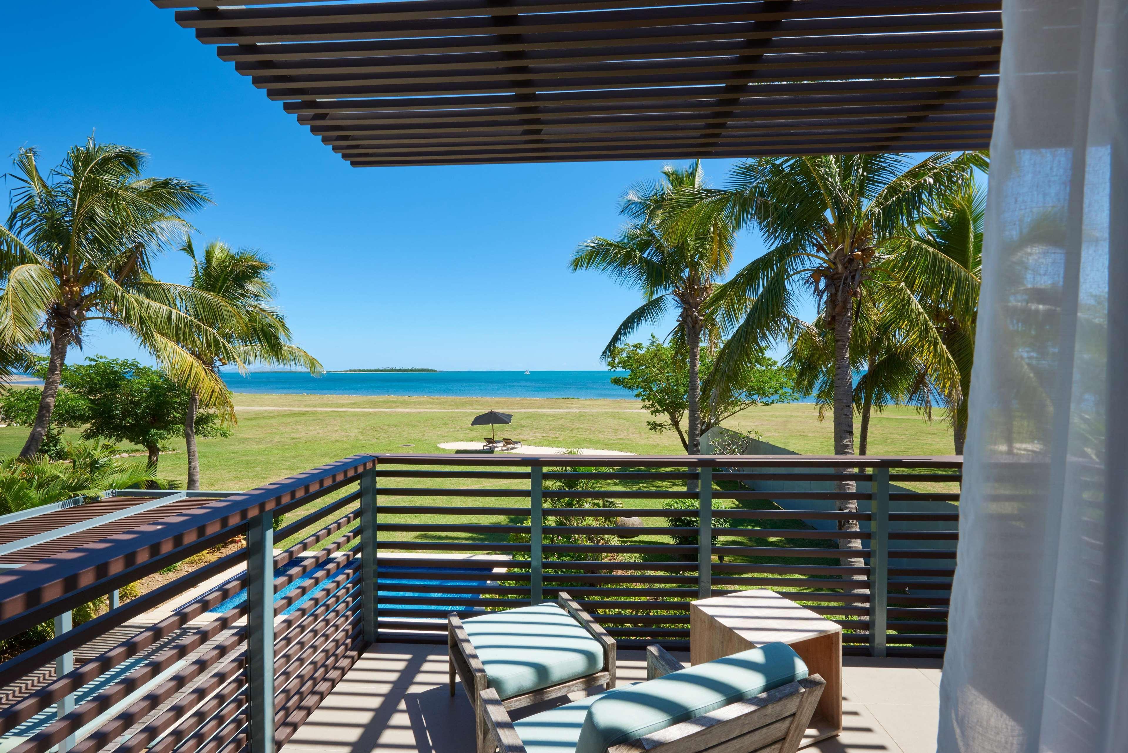 Hilton Fiji Beach Resort And Spa Denarau Island Екстериор снимка View from a guest room at the Sheraton Resort Fiji