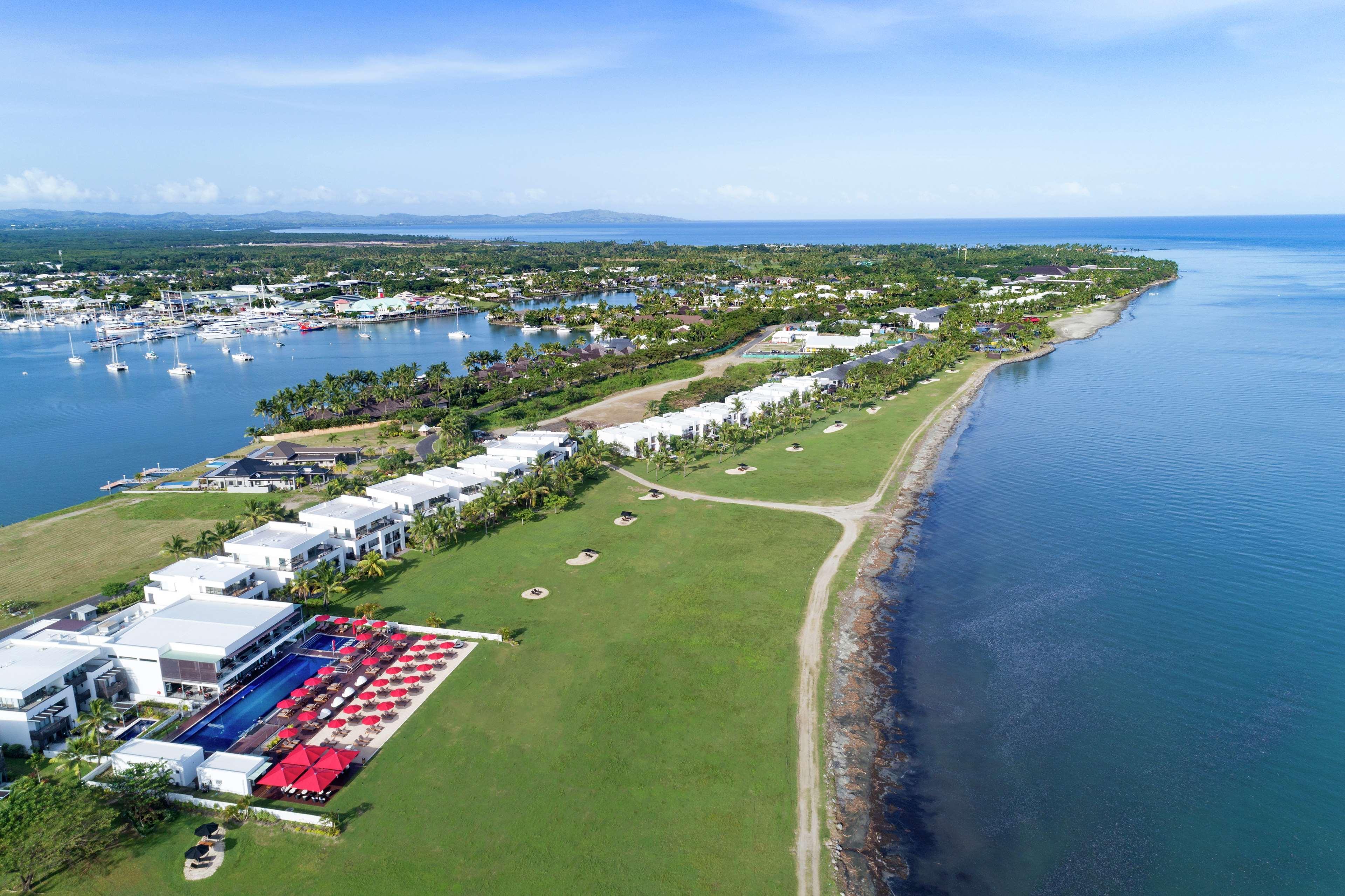 Hilton Fiji Beach Resort And Spa Denarau Island Екстериор снимка Aerial view of the resort
