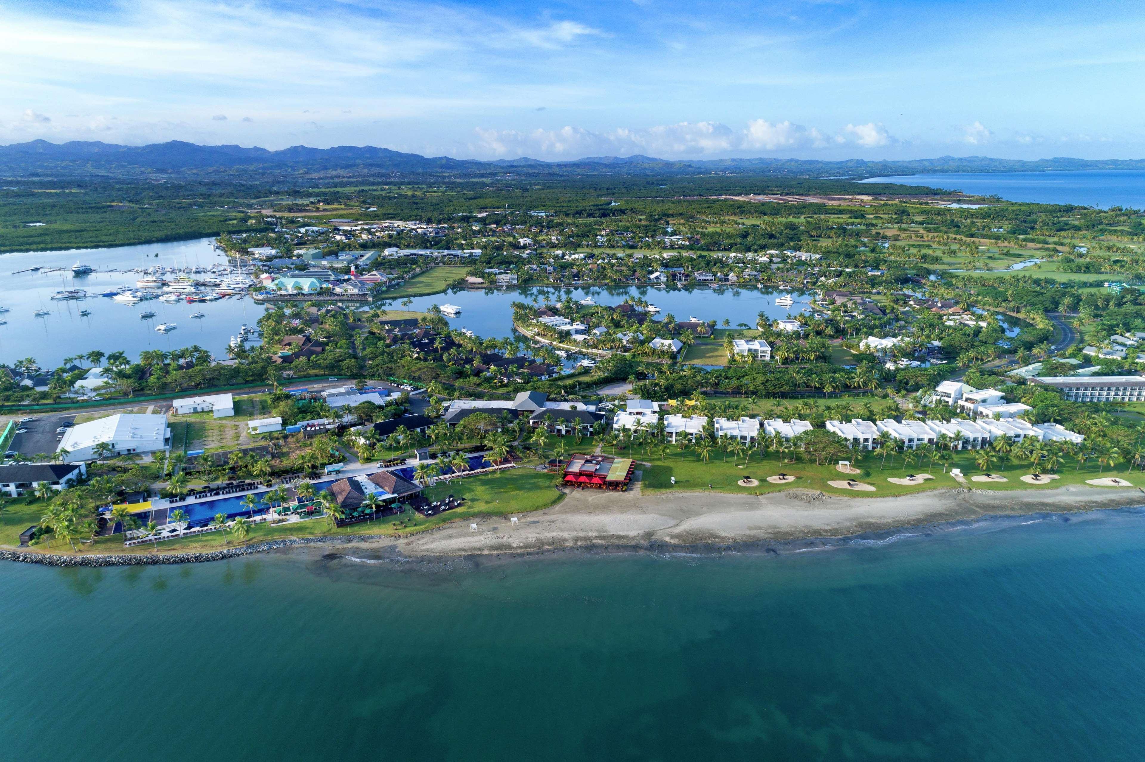 Hilton Fiji Beach Resort And Spa Denarau Island Екстериор снимка Aerial view of the town of La Romana