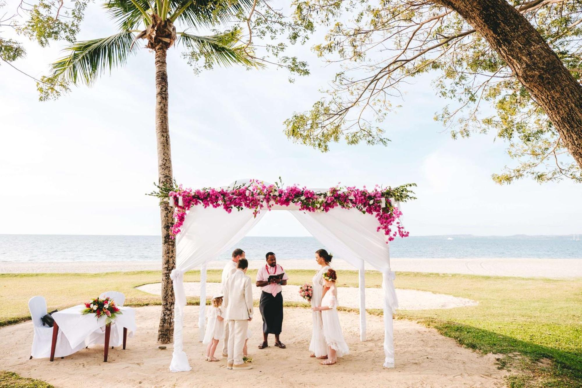 Hilton Fiji Beach Resort And Spa Denarau Island Екстериор снимка